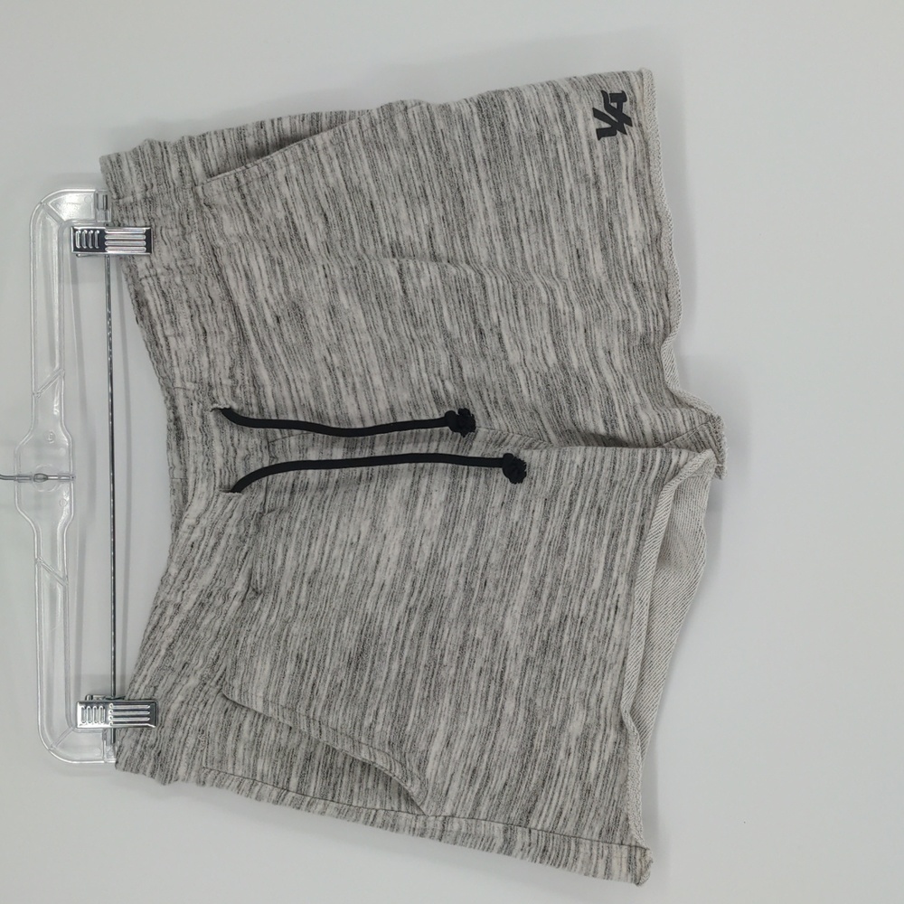 YoungLa Women's Shorts Size Large Terry Cloth Gray Heather Shorts Raw‎ Hem